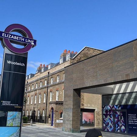 2 Bed Flat, Dedicated Workspace, Parking, 4Ktv Londra Exterior foto