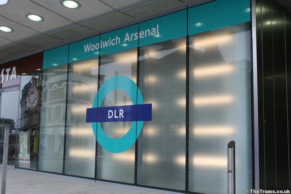 2 Bed Flat, Dedicated Workspace, Parking, 4Ktv Londra Exterior foto
