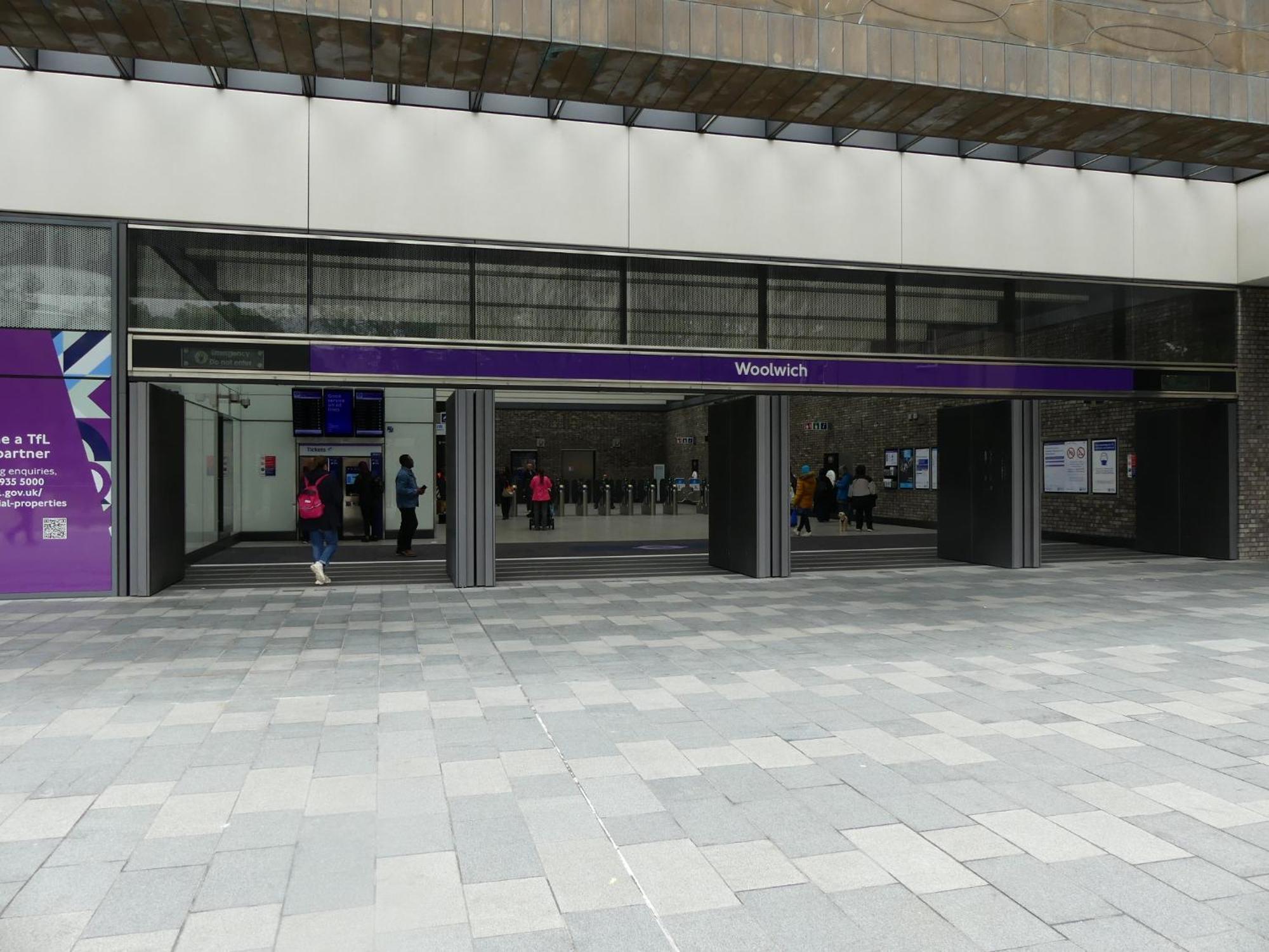 2 Bed Flat, Dedicated Workspace, Parking, 4Ktv Londra Exterior foto